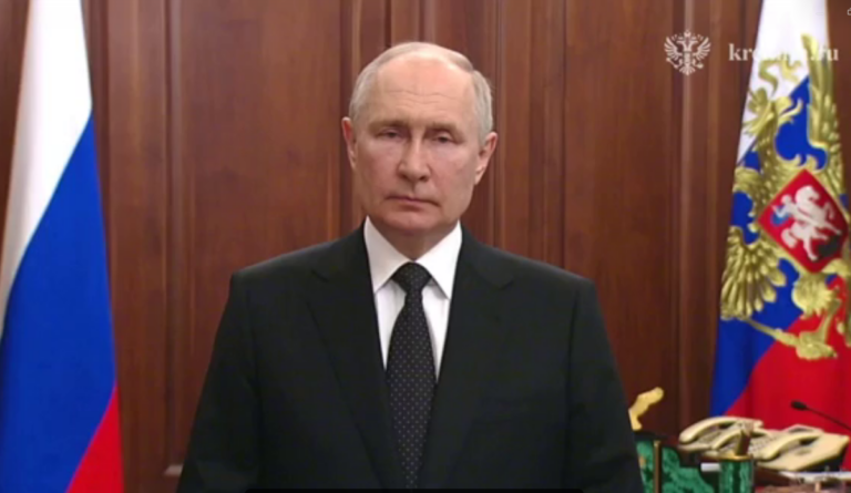    Президент Владимир Путин обратился к гражданам России Марина Шарт