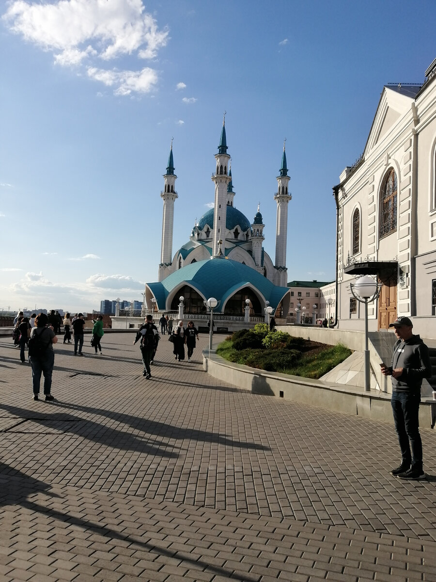 Площадь тысячелетия казань