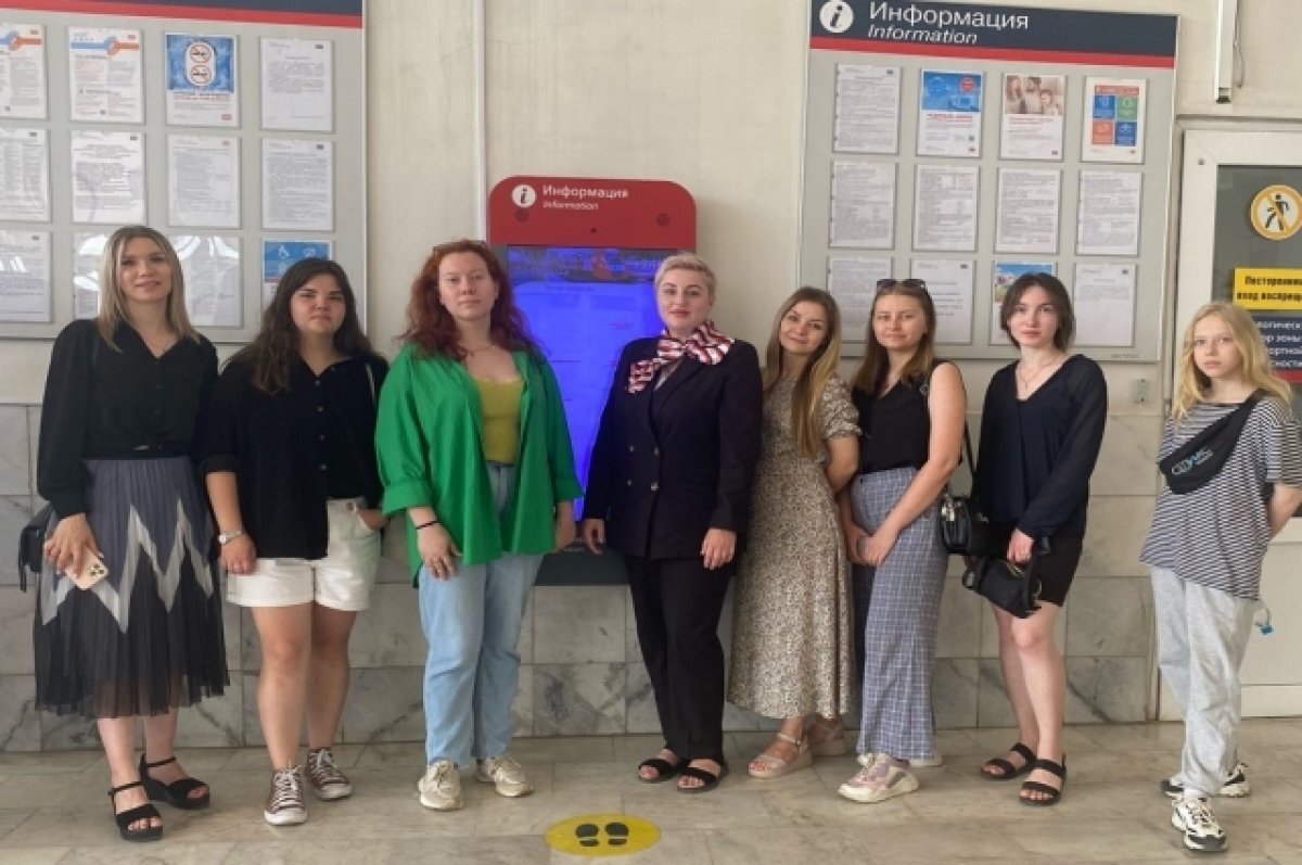    Юным астраханцам рассказали о пассажирских перевозках, вокзале и профессиях