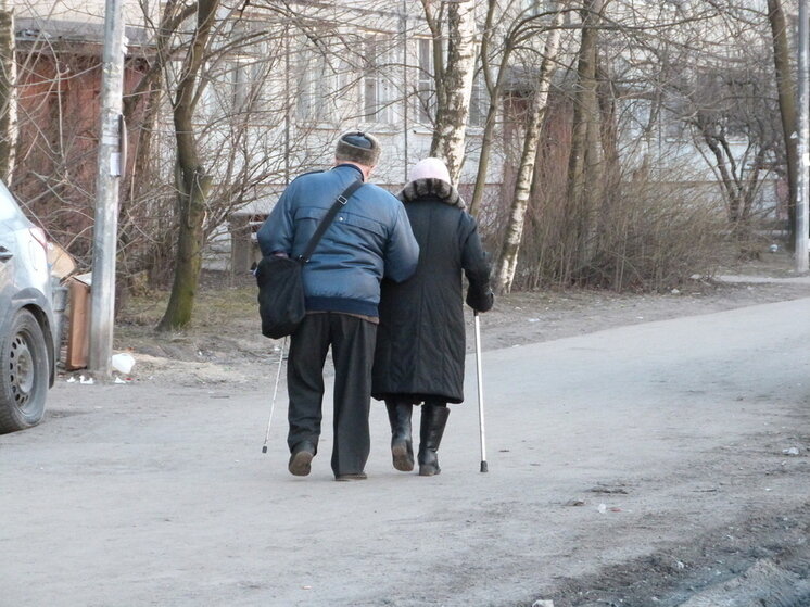 СОТРУДНИКИ БАНКА ДВАЖДЫ ПРЕДУПРЕЖДАЛИ ЖЕНЩИНУ О ТОМ, ЧТО ЕЕ МОГУТ ОБМАНЫВАТЬ. ФОТО: BALTPHOTO/ЕЛЕНА ЯКОВЛЕВА 