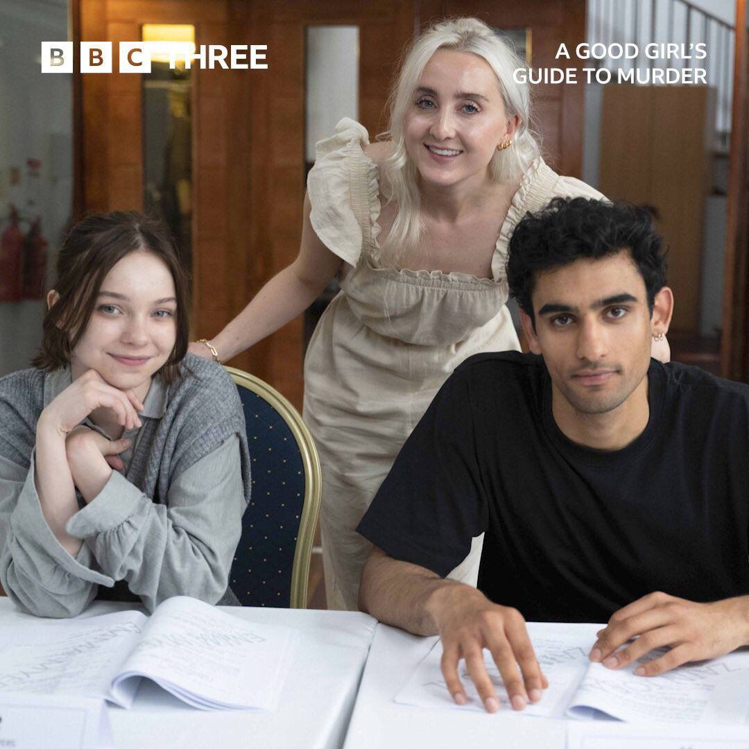 Эмма Майерс и Зейн Икбал исполнял главные роли в сериале-экранизации 