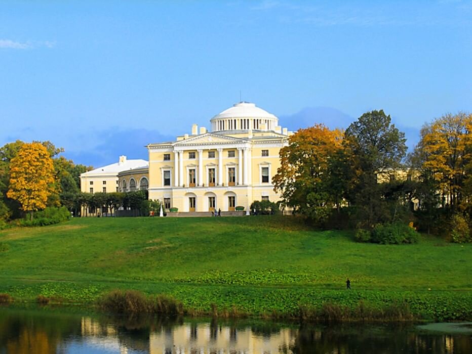Павловский дворец. Фото из открытых источников.