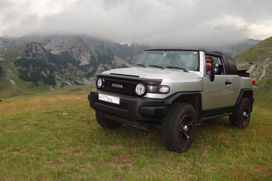 Toyota FJ Cruiser 33 Inc