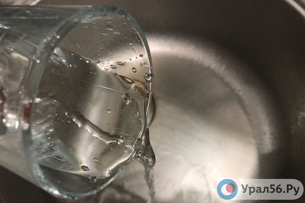    К 9 утра водоснабжение Орска должно быть восстановлено полностью. Но гарантий, что воду не отключат снова, нет