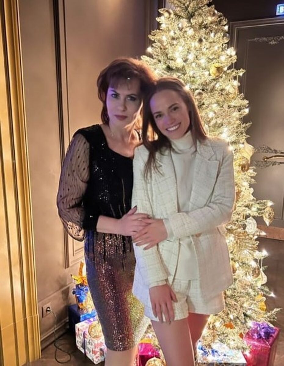    Мама Гарика Харламова и Катерина Ковальчук Фото: Инстаграм (запрещен в РФ) мамы юмориста