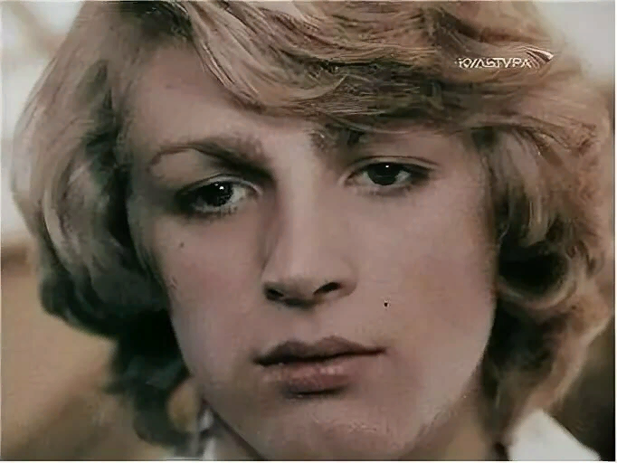 Кадр из фильма-сказки «Не покидай…» (1989)