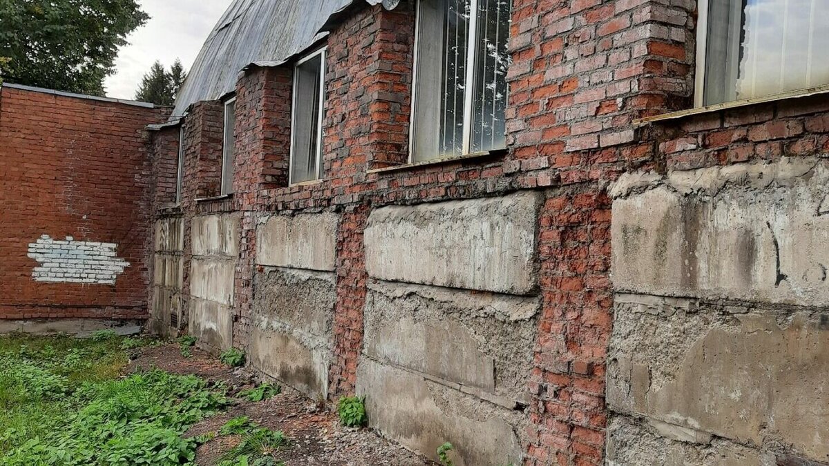     Школы срочно требуются в Затоне, Максимовке, Нагаево.
