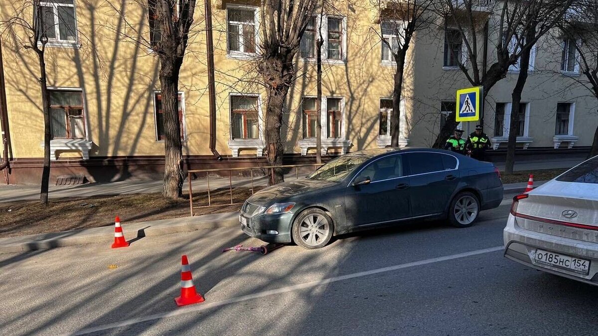     В областной столице участились случаи наезда на велосипедистов и пешеходов с самокатами. В ГИБДД призывают водителей быть аккуратнее.