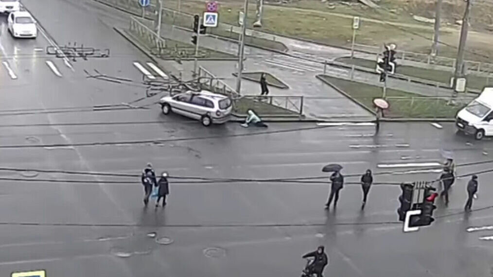     Момент жуткого ДТП попал на видео. Кадры не для слабонервных!