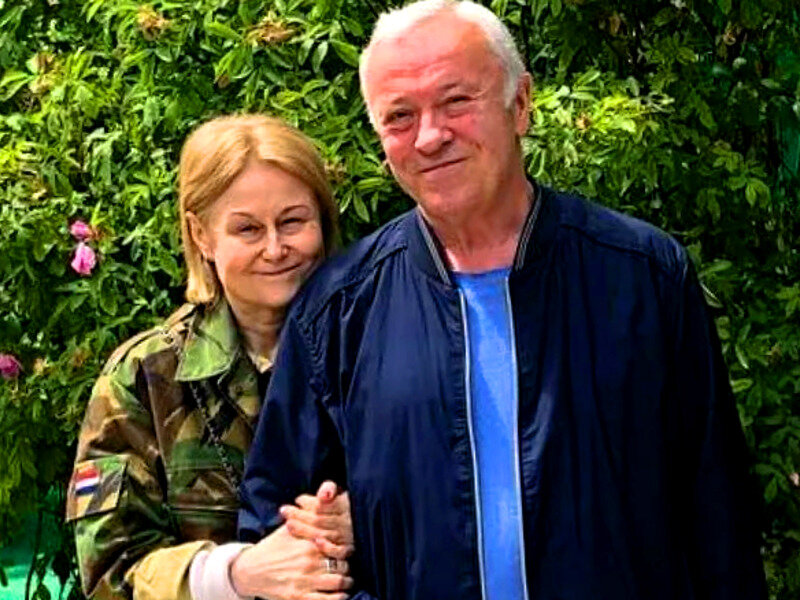 Дарья Донцова с мужем.