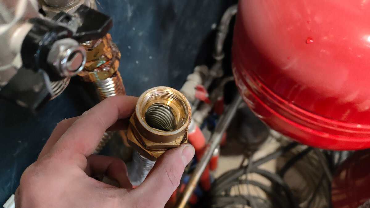 Внутри нерж трубы Gappo через пару лет. Все ок