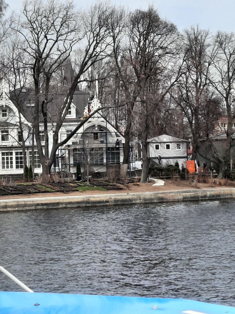 Дачи знаменитостей и вельмож в Санкт-Петербурге
