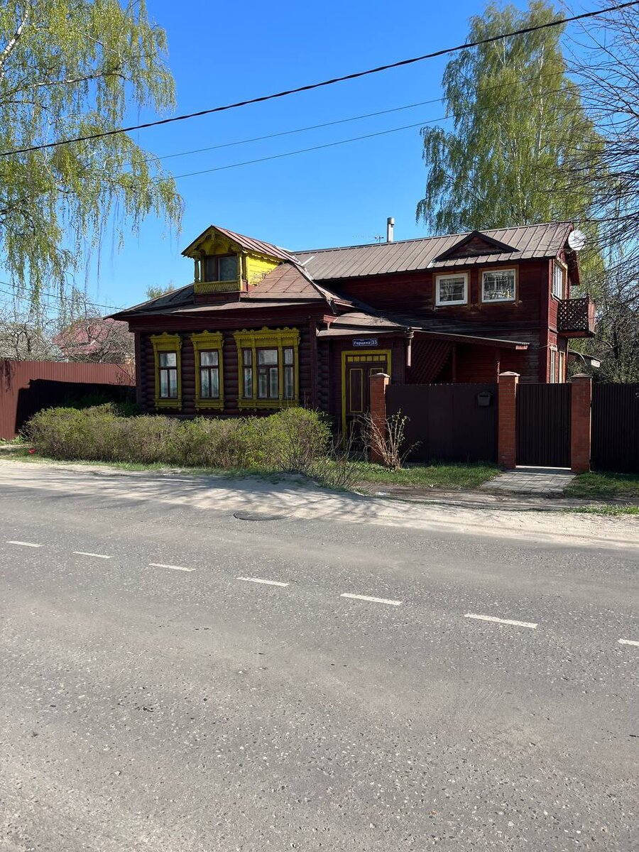 Старые деревянные дома, которыми усыпан Павловский Посад.