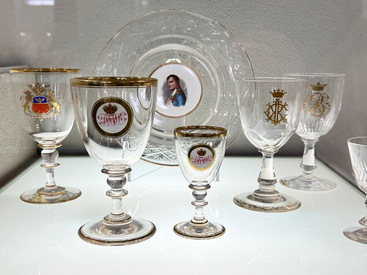 Посуда 19 век. Гусь-Хрустальный