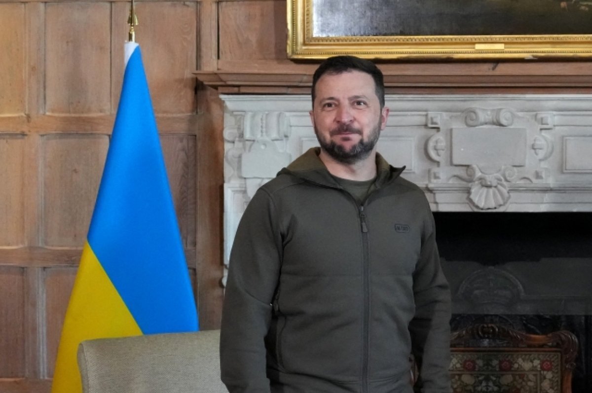    В Сети раскритиковали европейское турне Зеленского