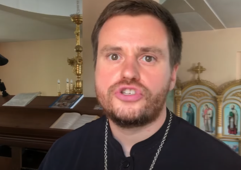 Шоу про батюшку