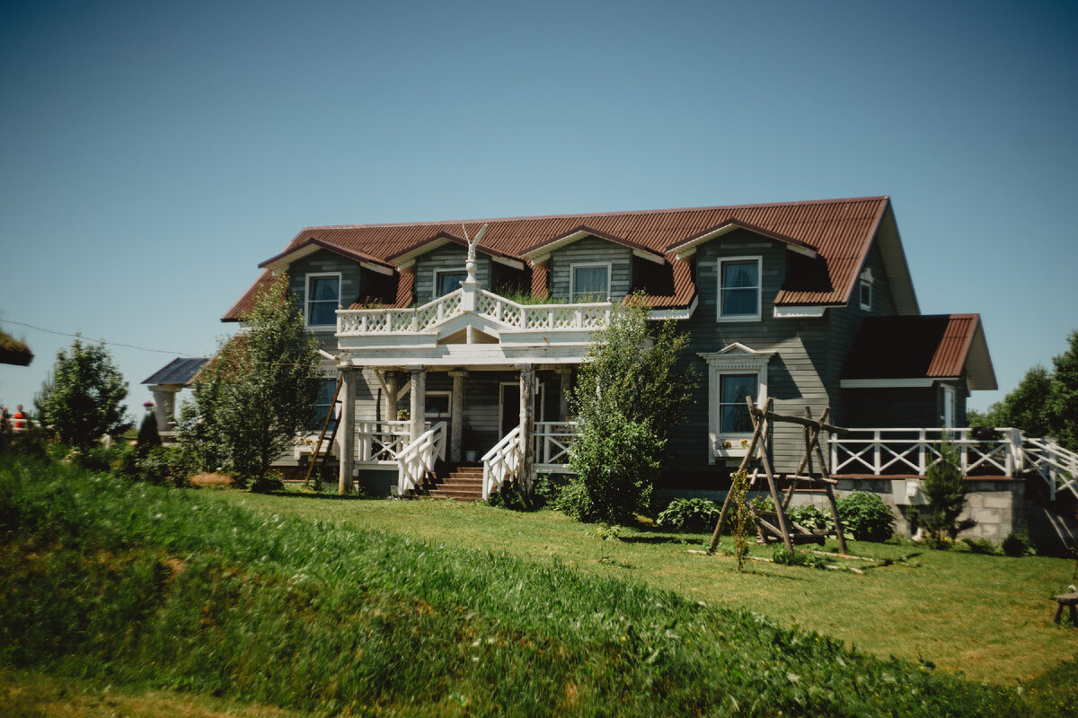 Просторный двухэтажный дом-усадьба для комфортного отдыха по соседству с нетронутой природой