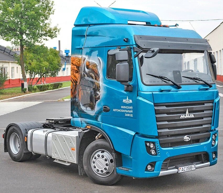     Новинка из Минска - серьёзно эволюционировавший грузовик МАЗ-5440 "Простор"