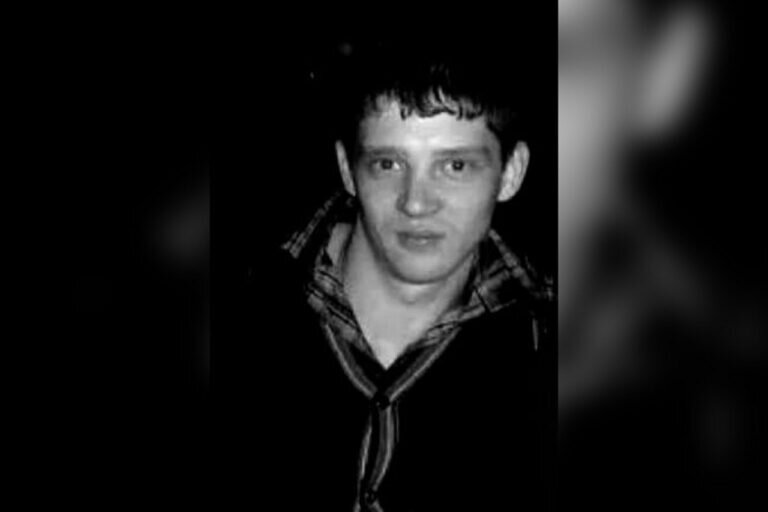    В Новотроицке простились с Евгением Сморчковым, погибшим в ходе СВО под Артемовском Кристина Просвиркина