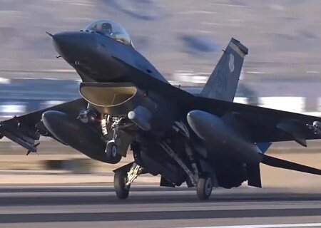    Столтенберг заявил о «битве логистики» на Украине и одобрил поставку F-16 Украине