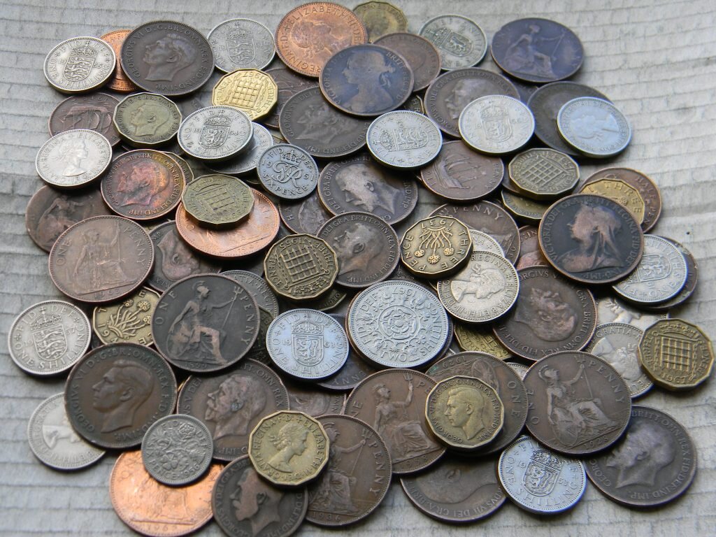 Нумизматы копейки. Старинные монеты. Антиквариат монеты. Нумизматика старинные монеты. Нумизматика древние монеты.