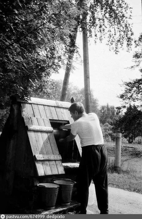 Поселок Переделкино: Мой молодой и сильный папа | Московские истории | Дзен