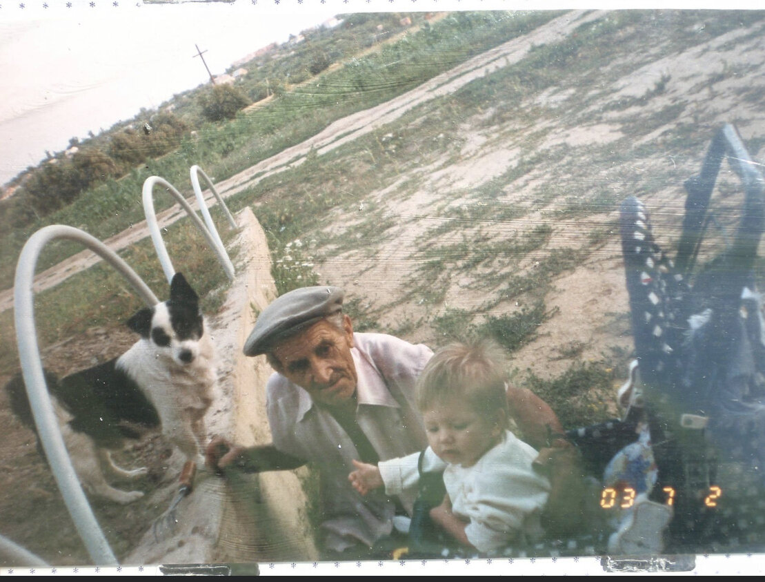 Последний пёсик Бим, дедушка и крошка - Сашка