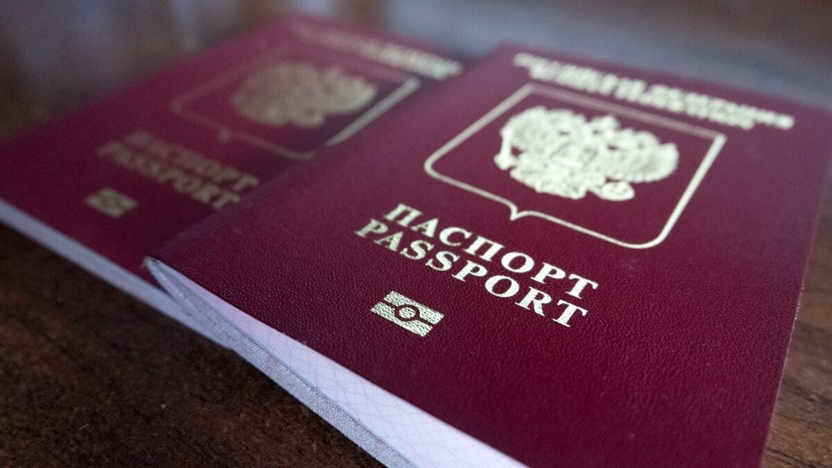     В Минцифры не обсуждается введение обязательной идентификации пользователей интернета для доступа в сеть. Об этом сообщил глава ведомства Максут Шадаев.