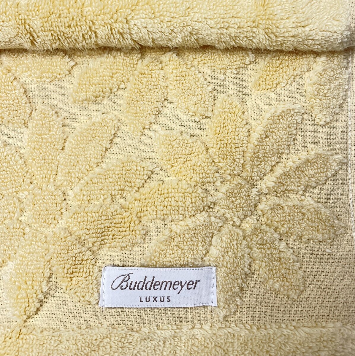 Полотенце махровое "Buddemeyer" Valentina, ПЛОТНОСТЬ:
410 г/м2