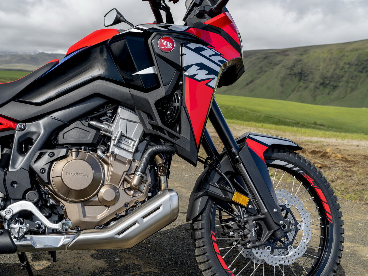 У Honda CRF1100 Africa Twin и Honda NT1100 один двигатель