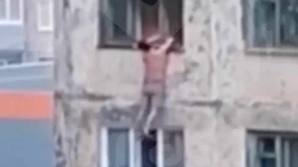 Стоп-кадр из видео очевидцев