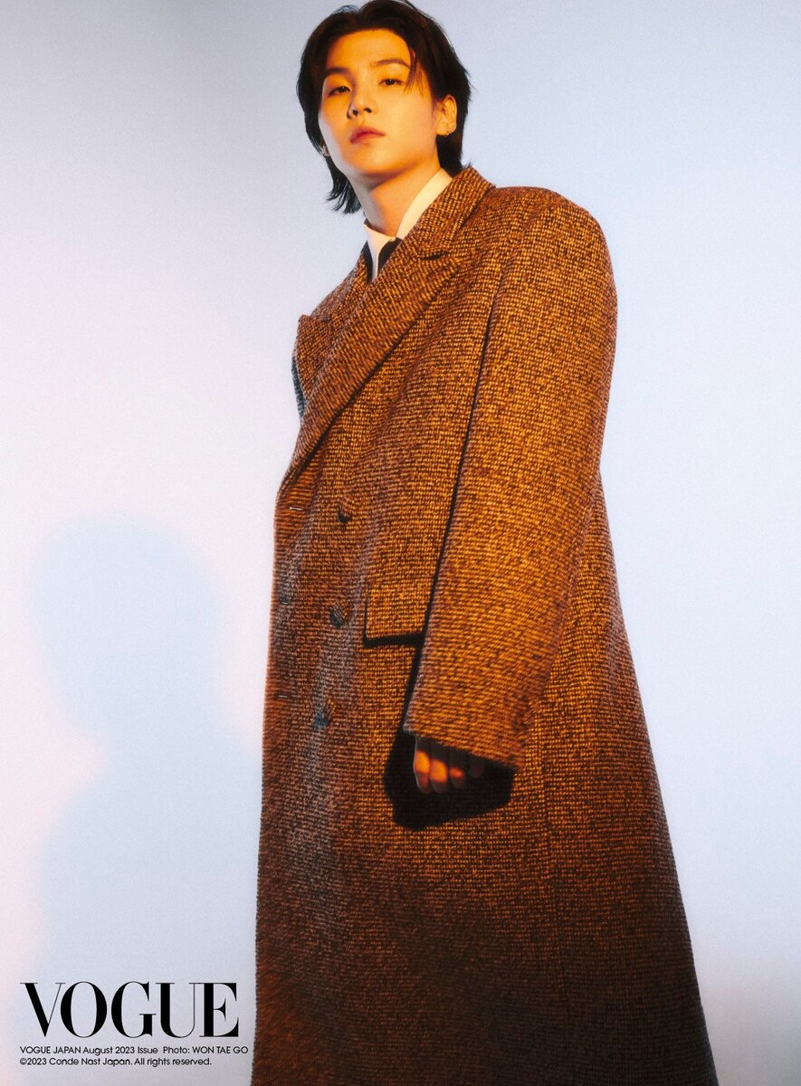 Перевод интервью Шуги (Suga) из BTS японскому журналу Vogue-3. 