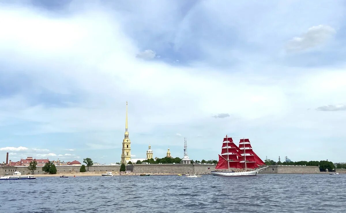    Увидеть Санкт-Петербург с воды: лучшие классические и новые маршруты
