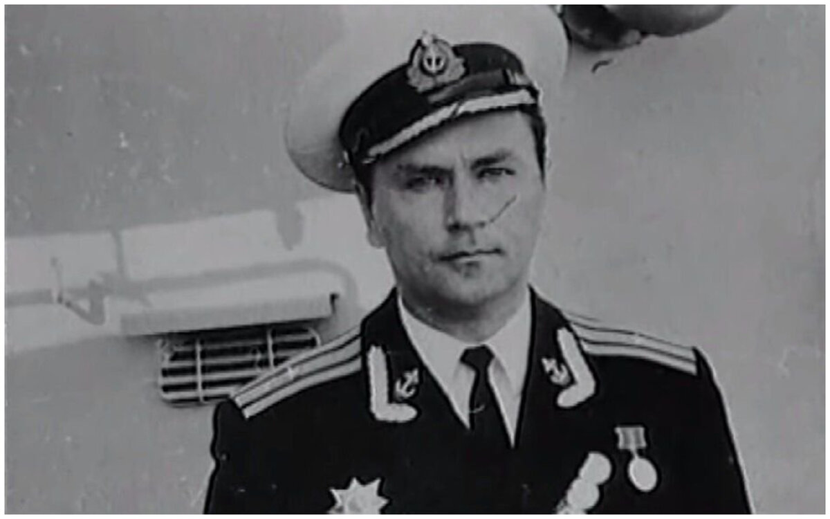 Восстание балтийских военных моряков. Саблин 1975. Капитан 3 ранга Саблин.