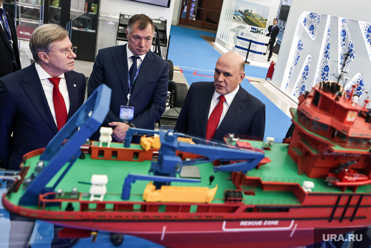    В России строят уникальную серию арктических газовозов ледового класса для Севморпути