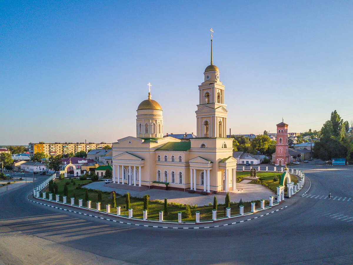 Троицкий собор Саратов сквер