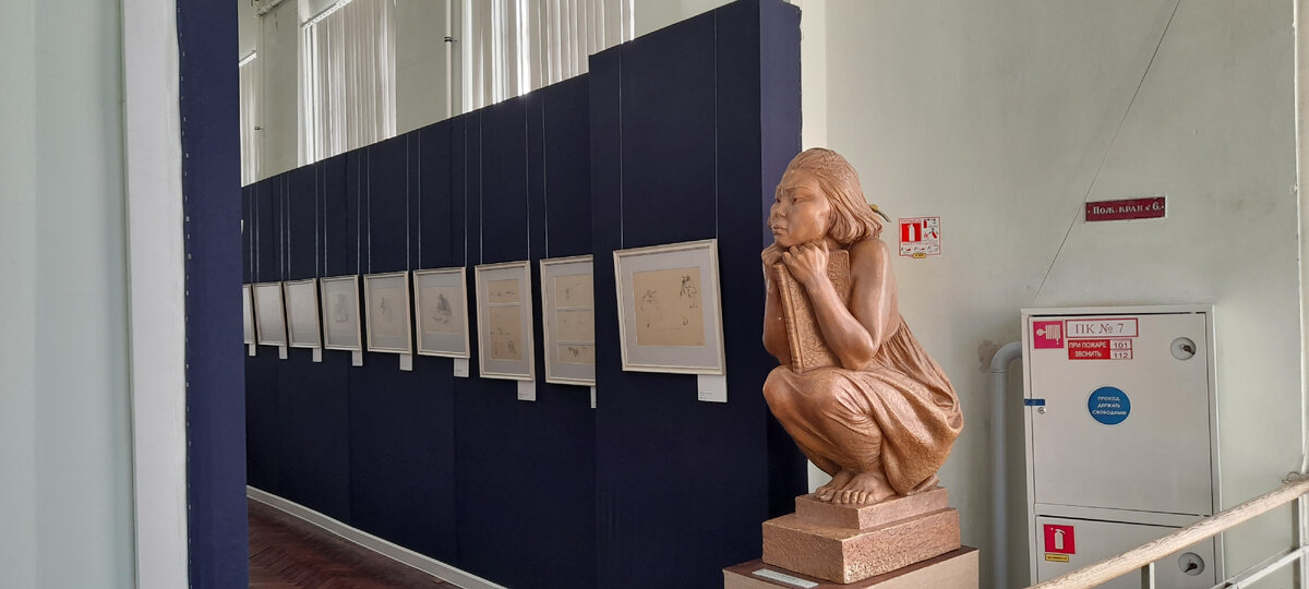 В раздумьях.