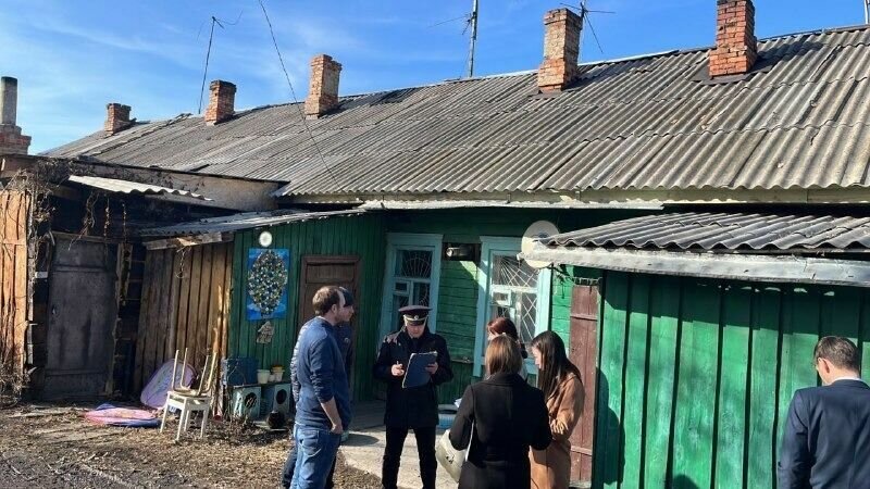     Дом не признан аварийным.