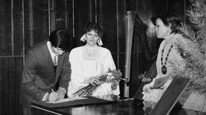 Свадебное фото Елены Прокловой и Виталия Мелик-Караева. Источник: myrussia.life