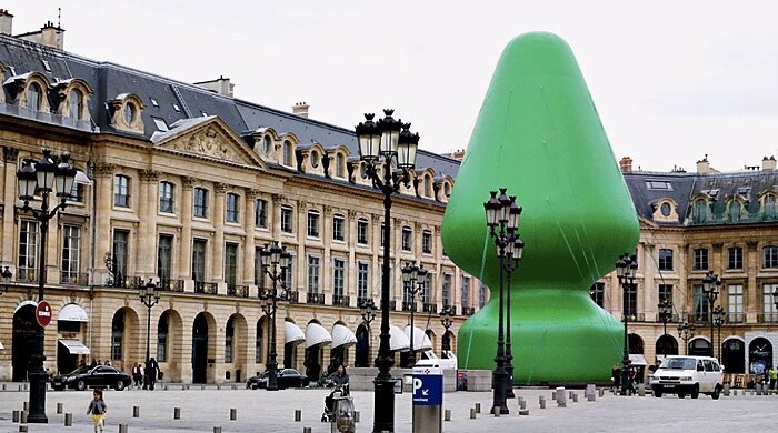 "Дерево", Пол Маккарти, 2014 год