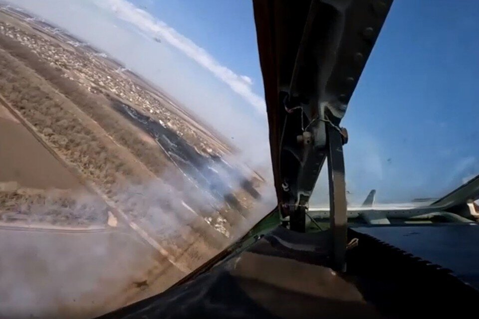     Киевский режим с западными инструкторами не успевает наполнять снарядами и топливом хранилища, которые бы могли обеспечить наступление