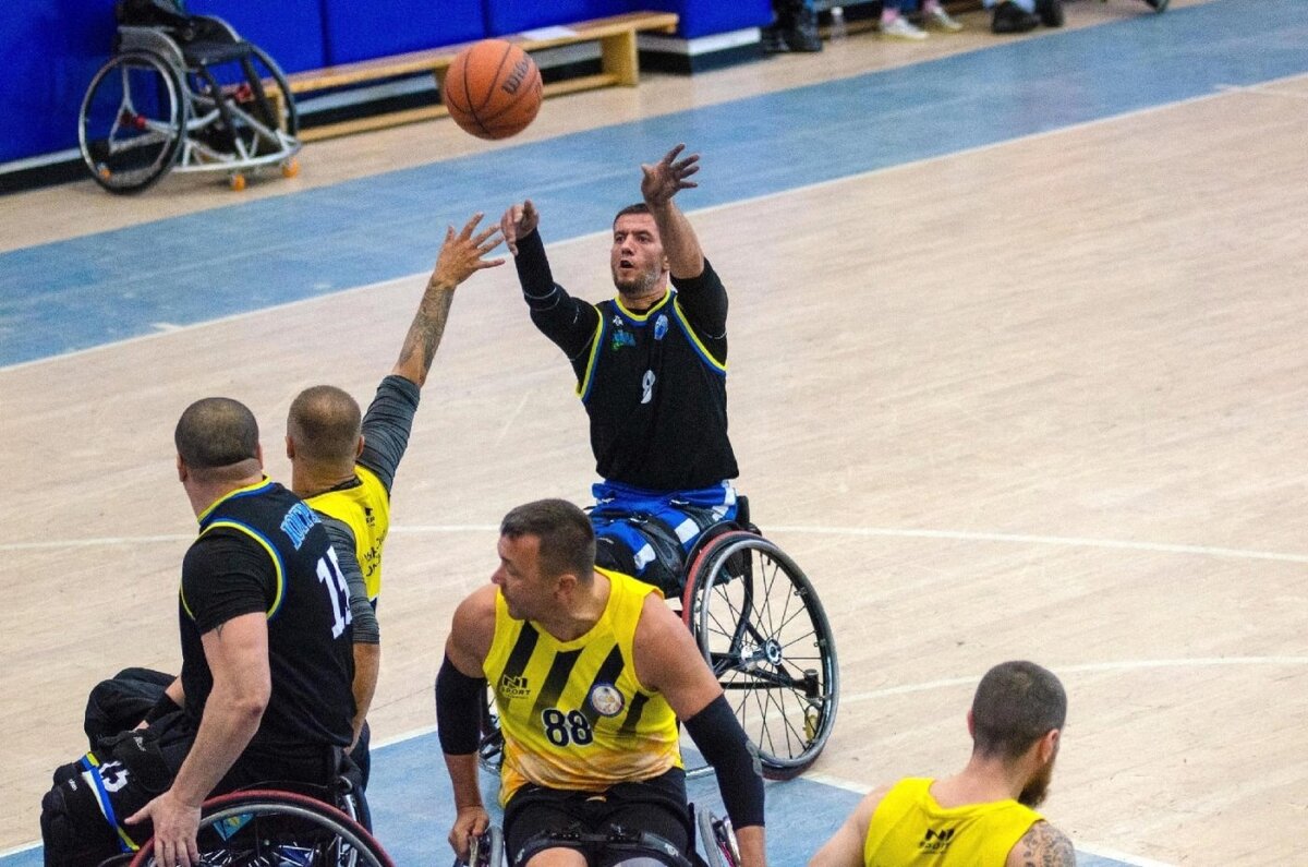 баскетбол на колясках легион югра команда. центр адаптивного спорта югры. легион югры нягань. легион югры. баскетбол на колясках легион югра команда.