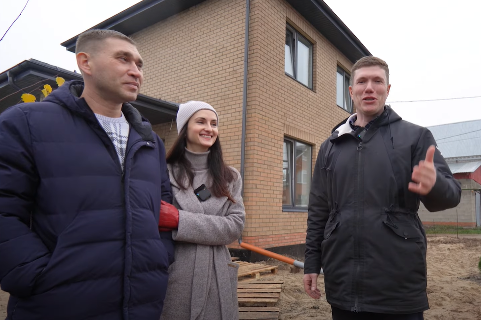 Денис и Юлия удивились тому, что строить с ИНБРИГ легко и приятно. Работы закончили точно в срок, весь процесс проходил без стресса и непредвиденных обстоятельств