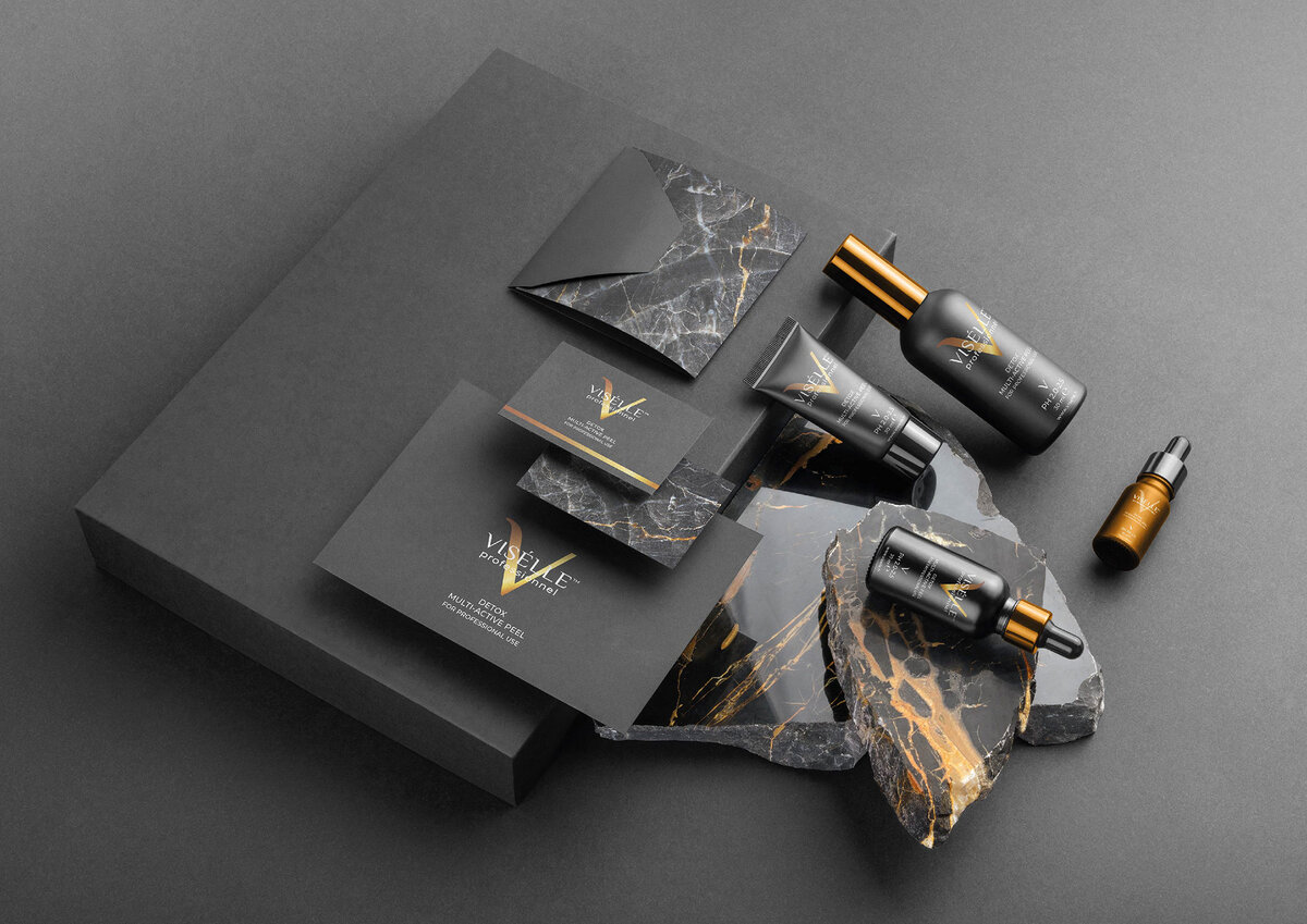 На что идут дизайнеры, чтобы заставить общество тратить деньги