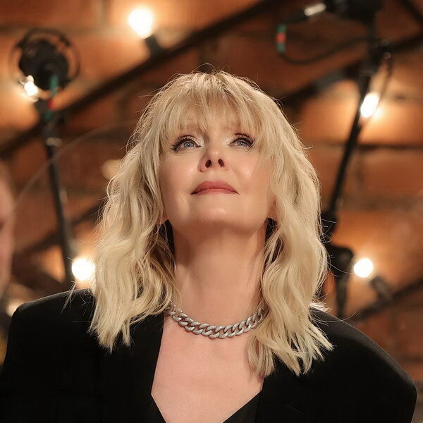     Валерия отпразднует юбилей в «Квартирнике у Маргулиса»