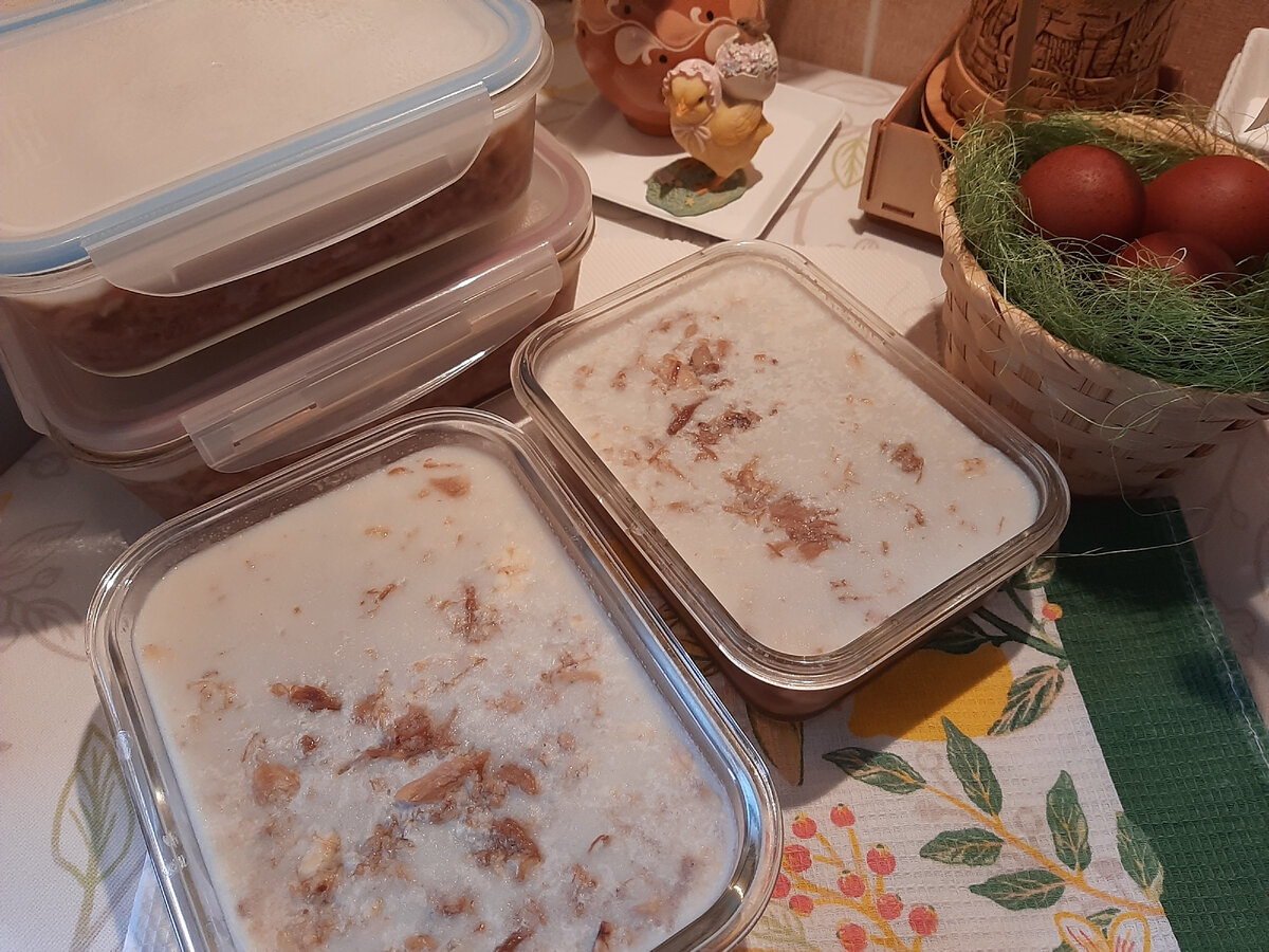 Результат нашего труда. По контейнеру отправили соседям. Девчонки молодые, работают,, им возиться некогда.