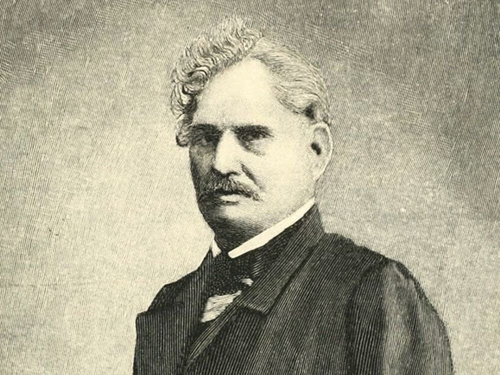 "Как вы там, потомки? Монархия процветает?"