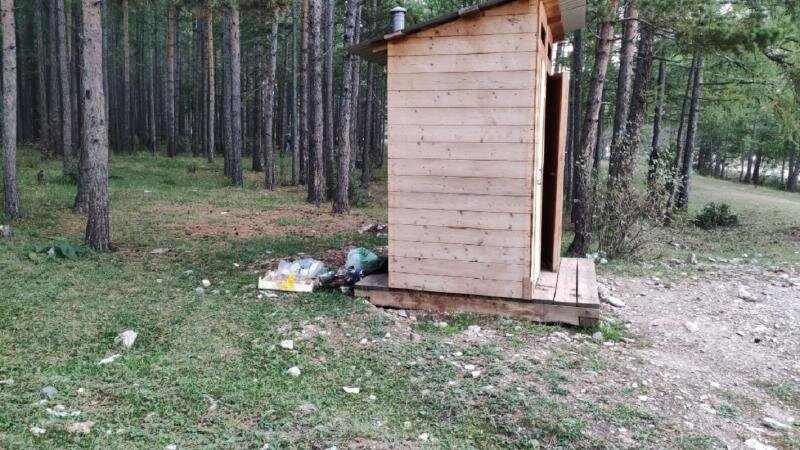 Туалеты в Прибайкальском нацпарке.
