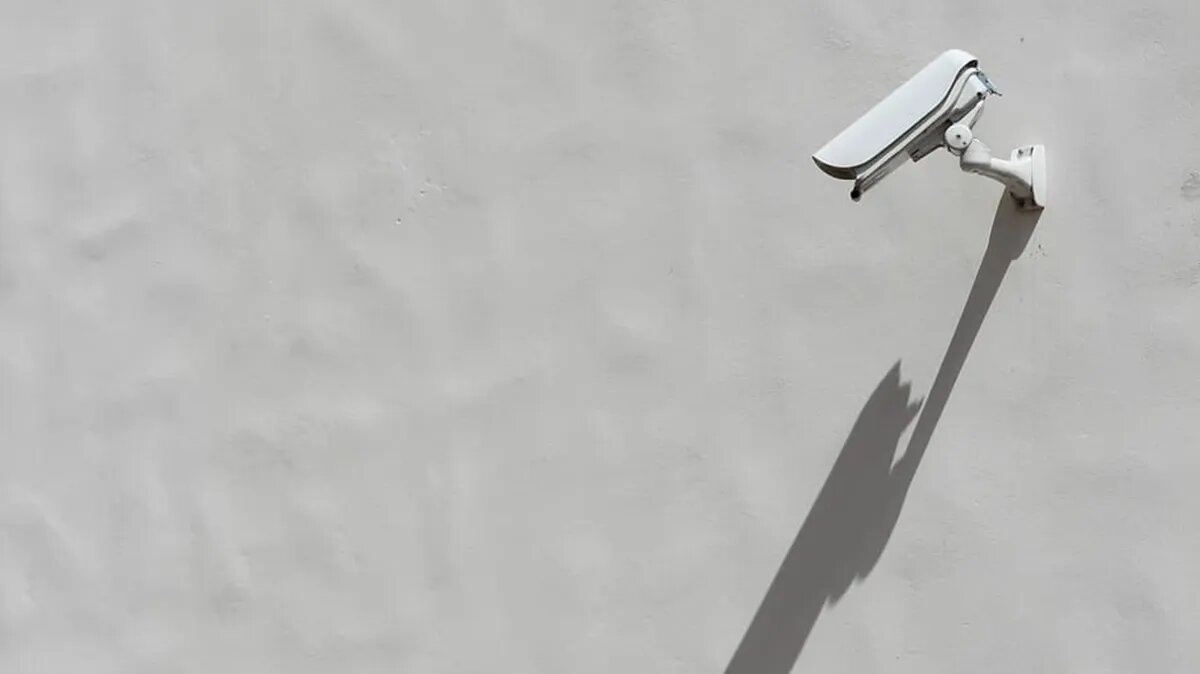 Видеонаблюдение убудет работать в Москве для поиска места жительства призывников. Фото: www.piqsels.com