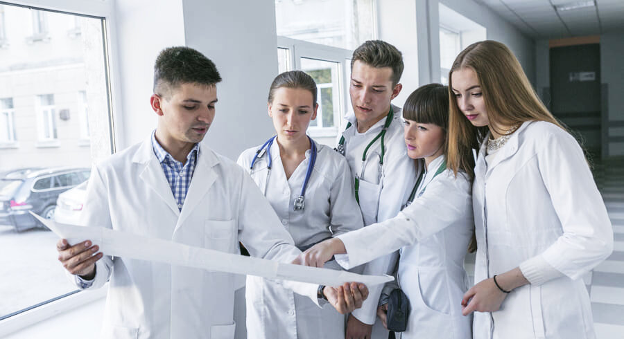 С 2024 года медвузы будут считаться третьей стороной договора о целевом ...